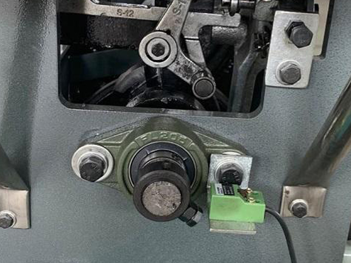 PE繩打捆機，PE繩打包機，打捆機，打包機，自動打包機