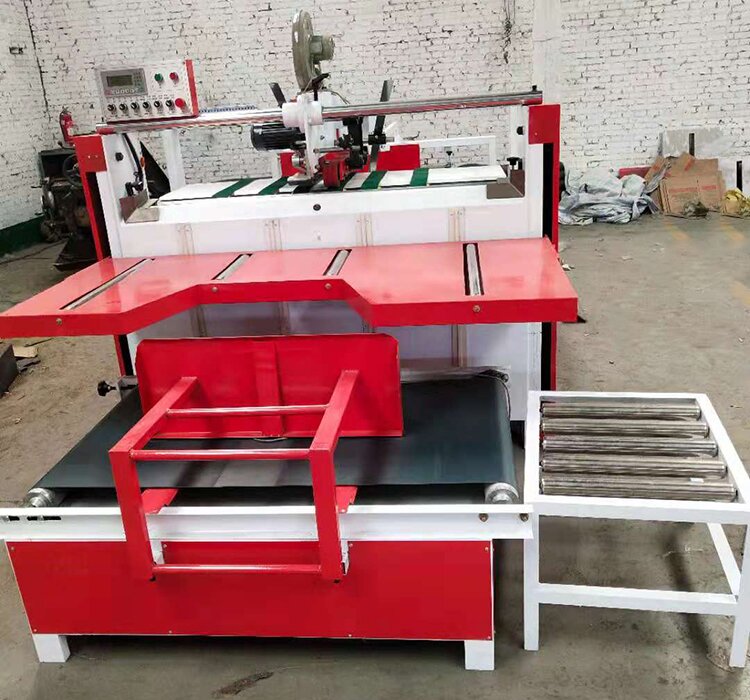 異型半自動(dòng)粘箱機(jī)，非標(biāo)粘箱機(jī)